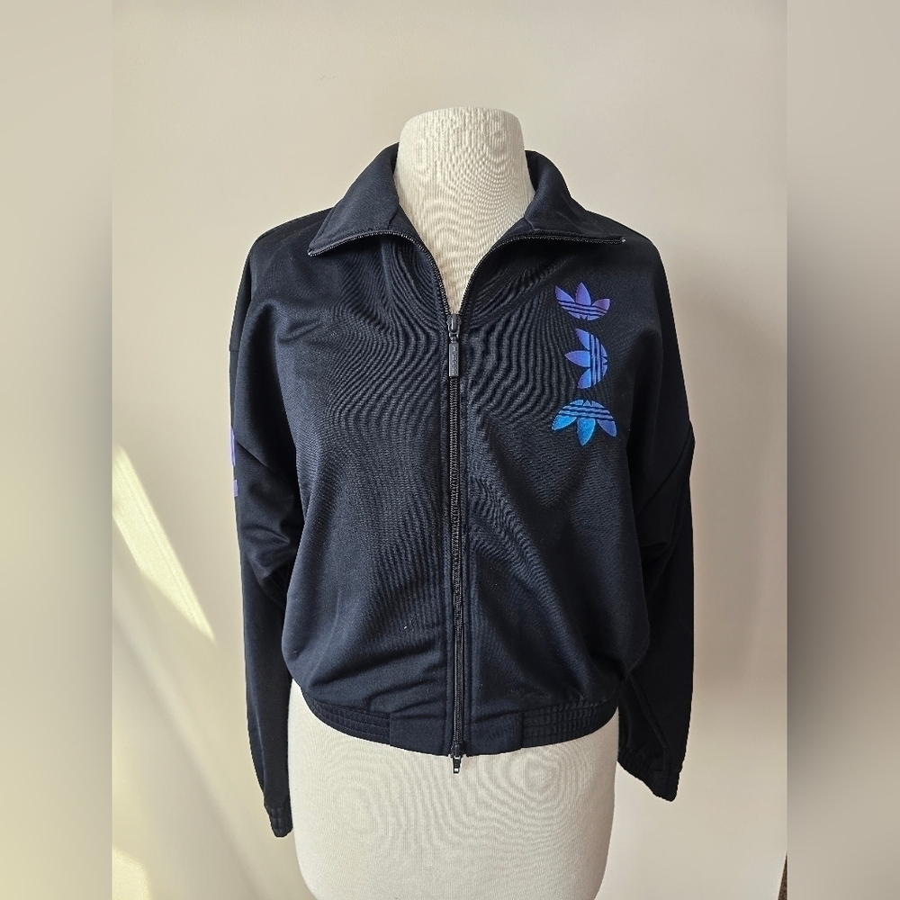 NWT Adidas Large Logo Track Jacket Women's Sz Small.